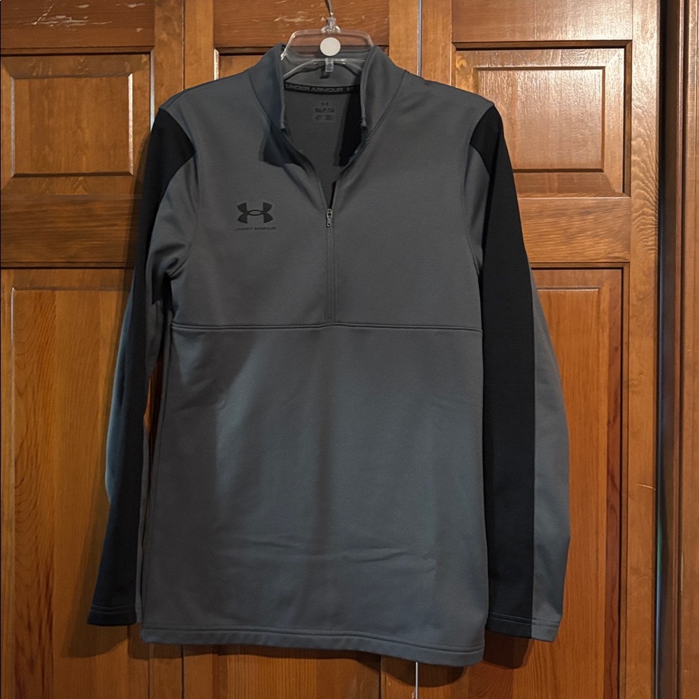 Men’s Under Armour Charcoal and Black Quarter-Zip Size Small